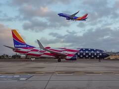 America Flights: अमेरिका में बर्फीले तूफान का कहर, फ्लाइट सर्विस पर असर- 1000 से ज्यादा उड़ानें रद्द