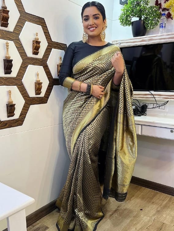 भोजपुरी एक्ट्रेस आम्रपाली दुबे  के पास है ये डिग्री