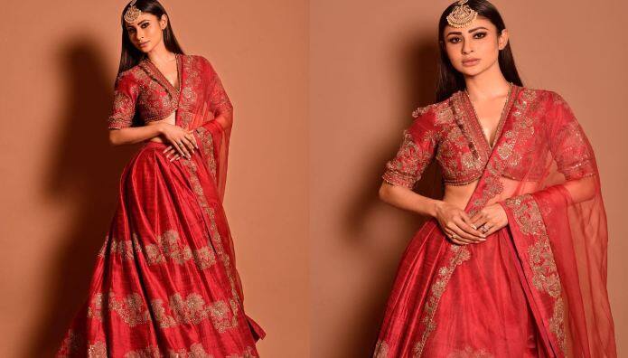 Mouni Roy Pics: ਬਾਲੀਵੁੱਡ ਅਭਿਨੇਤਰੀ ਮੌਨੀ ਰਾਏ ਹਮੇਸ਼ਾ ਆਪਣੇ ਲੁੱਕ ਕਾਰਨ ਸੋਸ਼ਲ ਮੀਡੀਆ 'ਤੇ ਹਾਵੀ ਰਹਿੰਦੀ ਹੈ। ਅਦਾਕਾਰਾ ਇੰਸਟਾਗ੍ਰਾਮ 'ਤੇ ਆਪਣੀਆਂ ਇੱਕ ਤੋਂ ਵਧ ਕੇ ਇੱਕ ਤਸਵੀਰਾਂ ਸ਼ੇਅਰ ਕਰਦੀ ਰਹਿੰਦੀ ਹੈ।