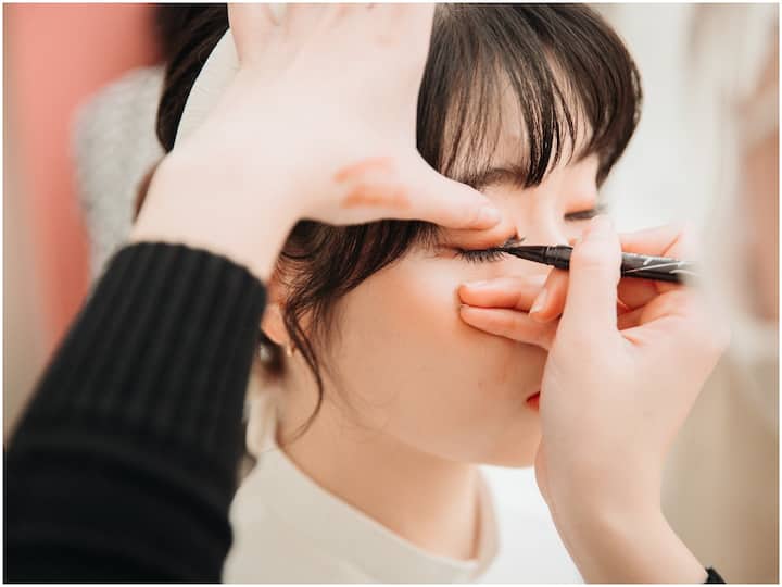 Don't Try This Makeup Techniques Its Harmful To Skin Makeup Tips: ఈ మేకప్ టెక్నిక్స్ అసలు పాటించొద్దు, చర్మానికి హానికరం