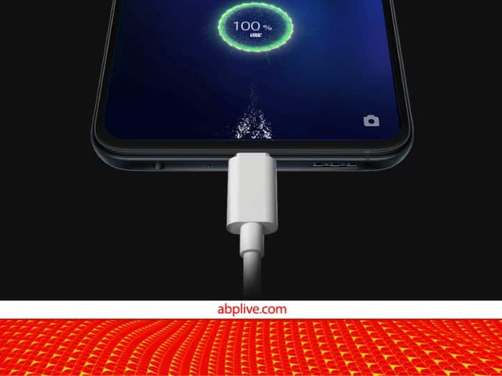 What happens when you leave the mobile connected to the charger even after it is 100 percent charged क्या होता है जब आप 100% चार्ज होने के बाद भी मोबाइल को चार्जर से लगा रहने देते हैं?