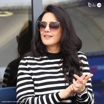 1988 ல் தில் சே படம் மூலம் பாலிவுட்டில் அறிமுகமானார் ப்ரீத்தி ஜிந்தா