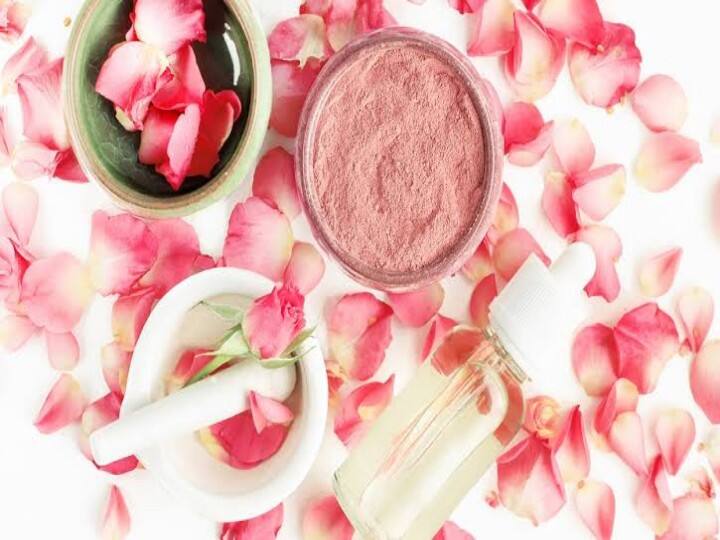 Different rose  facepack for glowing skin on valentine day Valentine Day Beauty Tips: वैलेंटाइन डे के दिन गुलाब सी निखरी होगी त्वचा, बस आज से ही गुलाब का इस तरह से करें इस्तेमाल