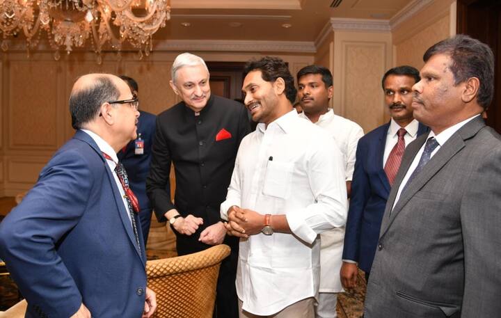 మార్చి 3, 4న విశాఖలో గ్లోబల్ ఇన్వెస్టర్స్ సమ్మిట్ జరగబోతోందని, అందరూ రావాలని ఆహ్వానించారు.