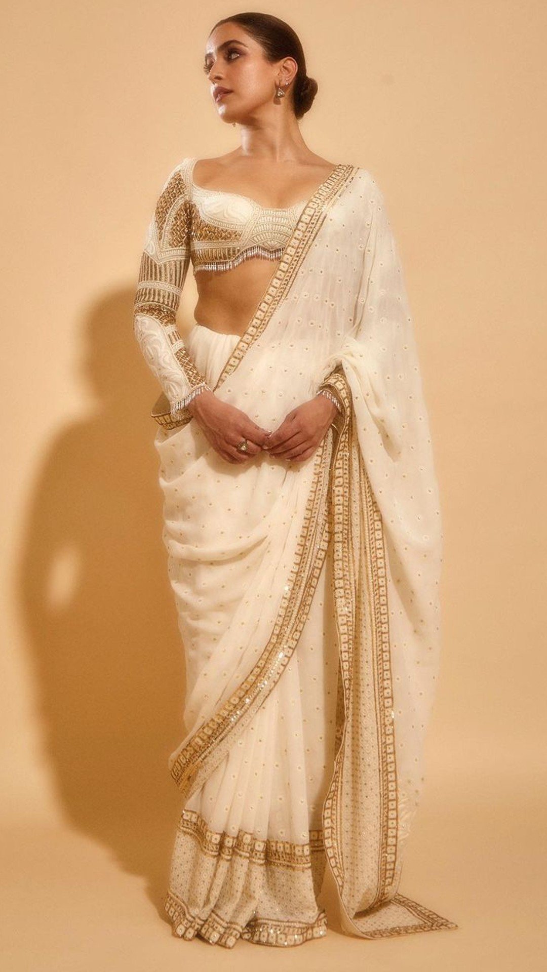 Sanya Malhotra Radiates Beauty In An Ivory Saree