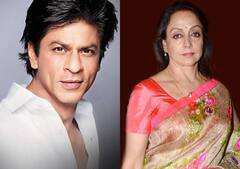 Throwback Video: जब हेमा मालिनी की हील्स निकलने पर खुद शाहरुख ने पहनाई थी उन्हें सैंडल, इतने जेंटलमैन हैं किंग खान