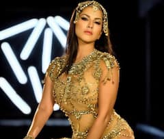 Sunny Leone : शूटिंगदरम्यान सनी लिओनीचा अपघात; पायाला दुखापत