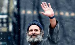 Rahul Gandhi: গ্রেনেড নয়, ভালবাসায় ভরিয়ে দিল কাশ্মীর, তুষারপাতের মধ্যে ঠাকুমা ও বাবাকেও স্মরণ রাহুলের