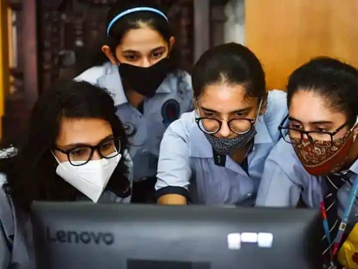 CBSE Class 10 th 12 th Result 2023 Board Exam Results To Be Declared Soon At results cbsenicin CBSE: सीबीएसई दहावी, बारावी परीक्षेचा निकाल एकाच दिवशी लागण्याची शक्यता, या ठिकाणी पाहा निकाल