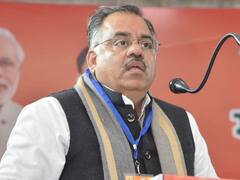 बर्फबारी का मजा लेते नजर आए राहुल-प्रियंका, BJP नेता ने कहा- 'PM मोदी की वजह से हुआ संभव...'