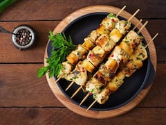 Vegetable and Chicken Skewers: घर में पार्टी का कर रहे हैं प्लान ,तो अपने खास गेस्ट को यह डिश जरूर खिलाएं