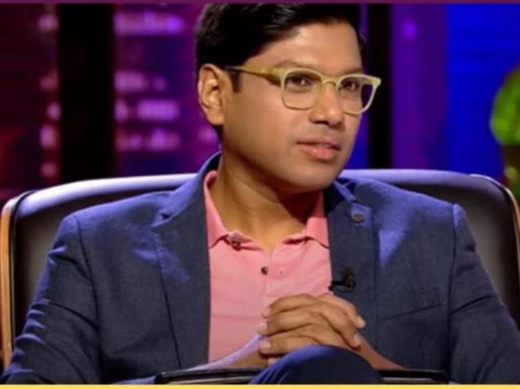 Shark Tank India S2: ' Bhar Lena Khud'  Peyush Bansal Offers Blank Cheque to Padcare Founder Shark Tank India S2: ' Bhar Lena Khud'  Peyush Bansal Offers Blank Cheque to Padcare Founder