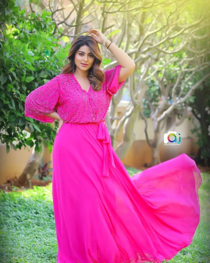 2019లో విడుదలైన ‘వినయ విధేయ రామ’ లో నటించింది