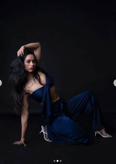 Soundarya Sharma: ਸੌਂਦਰਿਆ ਸ਼ਰਮਾ ਨੇ ਉਤਾਰ ਦਿੱਤੀ ਡਰੈੱਸ ਦੀ ਸਟ੍ਰਿਪ, ਤਸਵੀਰਾਂ ਦੇਖ ਕੇ ਪ੍ਰਸ਼ੰਸਕ ਹੋ ਗਏ ਬੇਚੈਨ