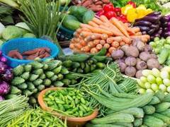 Vegetables Price: குறைந்தது பட்டாணி, மாங்காய் விலை.. மற்ற காய்கறிகளின் விலை என்ன? இன்றைய நிலவரம் இதோ..