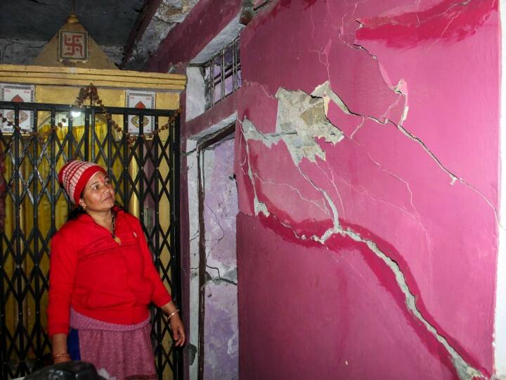 रिपोर्ट्स की मानें तो पौड़ी, बागेश्वर, उत्तरकाशी, टिहरी गढ़वाल और रुद्रप्रयाग का भी यही हाल हो सकता है. इन जिलों के स्थानीय लोगों को जोशीमठ जैसे हालात का डर है.