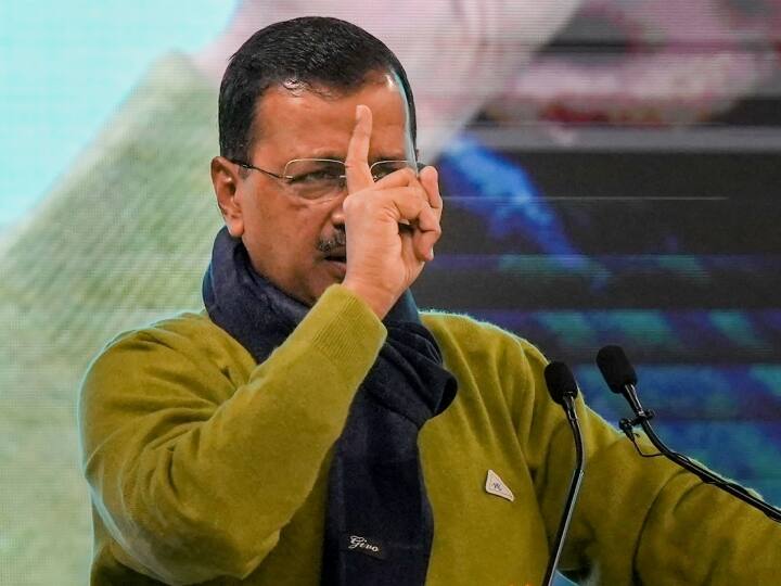 Attack on freedom of media equal to suppressing public voice delh chief minister arvind kejriwal fumed over BBC survey '...ये जनता की आवाज दबाने के बराबर,' बीबीसी के दफ्तरों पर आईटी के सर्वे को लेकर बोले सीएम केजरीवाल