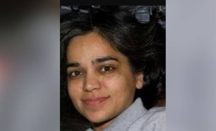 ২০০৩ সালের ১ ফেব্রুয়ারির সকাল অন্য দিনের মতোই ঝলমলে ছিল। আকাশে সূর্য থাকতেই কার্যত আঁধার নেমে আসে আমেরিকার টেক্সাসে। আগুনের জ্বলন্ত গোলা আছড়ে পড়ে পৃথিবীর বুকে। তাতেই ভস্ম হয়ে চিরতরে হারিয়ে যান কল্পনা।