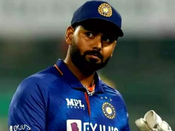 R Sridhar Autobiography: टीम इंडिया के पूर्व कोच ऋषभ पंत को टिप्स क्यों नहीं देना चाहते थे? ऑटोबायोग्राफी में किया खुलासा R Sridhar Autobiography: टीम इंडिया के पूर्व कोच ऋषभ पंत को टिप्स क्यों नहीं देना चाहते थे? ऑटोबायोग्राफी में किया खुलासा