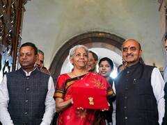 उज्जैन: चार्टर्ड अकाउंटेंट बोले- 'टैक्स स्लैब में लिमिट बढ़ाए जाने से राहत जरूर मिली लेकिन...'