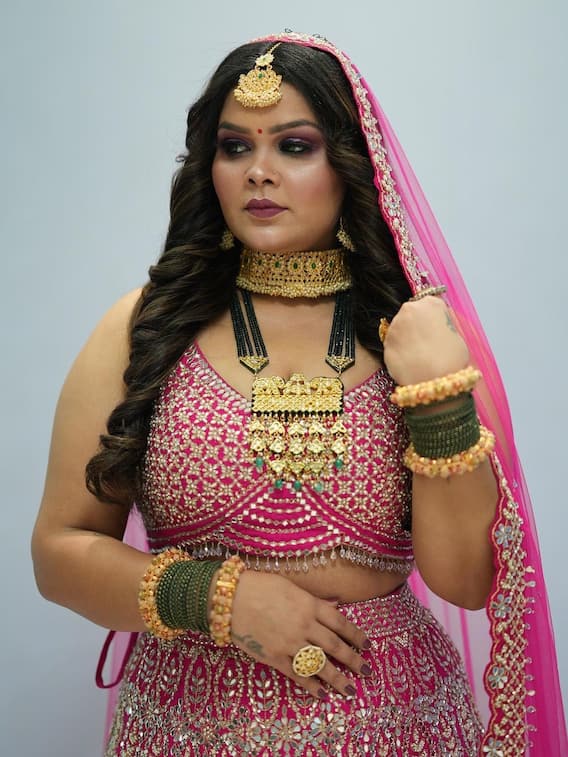 पायल मलिक हैं इतनी पढ़ी-लिखीं