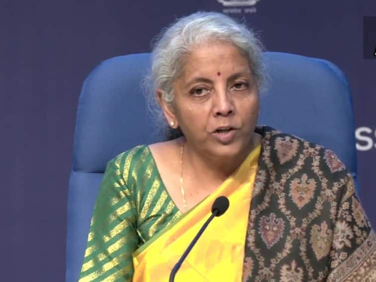 Finance Minister Nirmala Sitharaman says People should be aware towards Cyber fraud साइबर ठगी से लोगों को कैसे बचाया जाए, वित्त मंत्री निर्मला सीतरमण दिया इसका हल