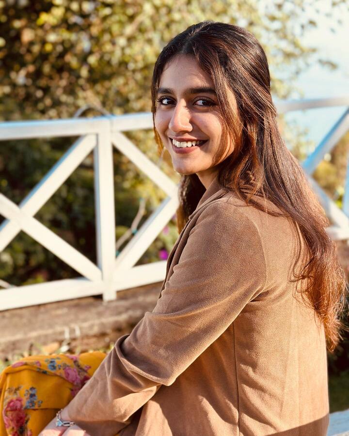 ప్రియా ప్రకాష్ వారియర్ అందమైన ఫోటోలు -Image Credit: Priya Prakash/Instagram