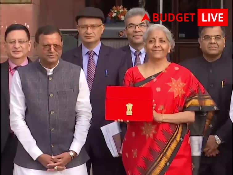 Budget 2023: Nirmala Sitharaman Dons Simple Red Saree For Her Fifth Budget Presentation Nirmala Sitharaman Dons Traditional Temple Border Red Saree For Her Fifth Budget Presentation