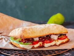 Chicken Sausage Sandwich: घर पर देने जा रहे हैं इफ्तार की पार्टी, तो बनाएं चिकन सॉसेज सैंडविच रेसिपी