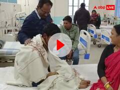 गजब! इतनी ज्यादा संख्या में लड़कियों को देखकर बेहोश हो गया छात्र, ले जाना पड़ा अस्पताल, देखें वीडियो