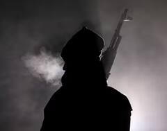 पेशावर मस्जिद ब्लास्ट के बाद पाकिस्तान में फिर आतंकी घटना, हथियारों से लैस 25 आतंकियों ने पुलिस स्टेशन पर बोला हमला