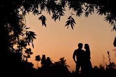 Nashik News : कहर! चक्क नाशिक जिल्हाधिकारी कार्यालयात नवरा-नवरीचं 'प्री वेडींग फोटो शूट'