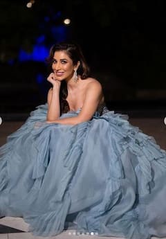 Sophie Choudry: ਸੋਫੀ ਚੌਧਰੀ ਨੇ ਸਟ੍ਰੈਪਲੇਸ ਗਾਊਨ 'ਚ ਫਲਾਂਟ ਕੀਤਾ ਕਰਵੀ ਫਿਗਰ, ਤਸਵੀਰਾਂ ਦੇਖ ਕੇ ਉੱਡ ਗਏ ਫੈਨਜ਼ ਦੇ ਹੋਸ਼
