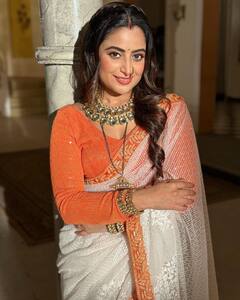 GHKKPM: 'गुम है...' की 'पाखी' ने जैसे ही 'विनायक' के साथ शेयर कीं तस्वीरें, कमेंट बॉक्स पर 'बच्चाचोर' कहने लगे लोग