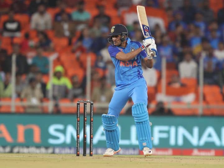 अहमदाबादच्या नरेंद्र मोदी स्टेडियमवर झालेल्या सामन्यात भारतानं न्यूझीलंडवर तगडा विजय मिळवत मालिका जिंकली आहे.