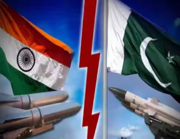 union-budget-2023-india-vs-pakistan-tax-slab-comparison-seven-lakh-income-free-tax-in-india-know-pakistan-status India Vs Pakistan: ਭਾਰਤ 'ਚ 7 ਲੱਖ ਦੀ ਆਮਦਨ 'ਤੇ ਕੋਈ ਟੈਕਸ ਨਹੀਂ, ਜਾਣੋ ਪਾਕਿਸਤਾਨ 'ਚ ਕਿੰਨੀ ਆਮਦਨ 'ਤੇ ਟੈਕਸ ਫ੍ਰੀ