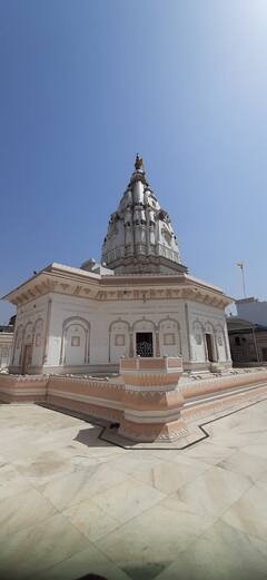 Panch Mandir History: वो मंदिर जहां भगवान की प्रतिमा पर सीधी पड़ती है सूरज की किरणें, पंजाब के इस शहर में है मौजूद