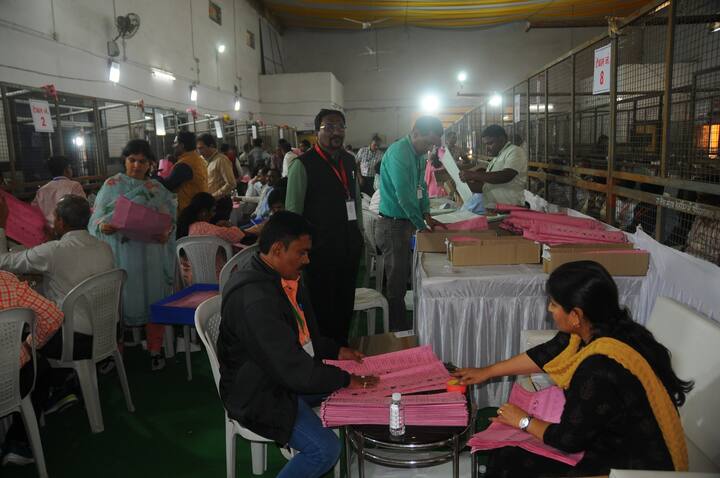 दुसऱ्या फेरीनंतर निकालासंदर्भातील माहिती निवडणूक आयोगाच्या परवानगीनंतर सादर करण्यात आली.