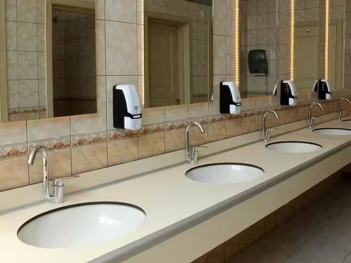 If you do not adopt safety while using public toilet then you will suffer heavy losses પબ્લિક ટોયલેટ યુઝ કરતી વખતે જો આ સાવધાની નહિ રાખો તો, સ્વાસ્થ્યને પહોંચશે  ભારે નુકસાન
