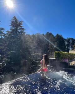 Pragya Jaiswal: బికినీలో ప్రగ్యా జైస్వాల్ అందాల కనువిందు