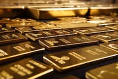 Gold Silver Price Today: સોનામાં ફરી આવી ચમક, 10 ગ્રામ સોનાનો ભાવ 57 હજાર રૂપિયાને પાર, જાણો લેટેસ્ટ ભાવ