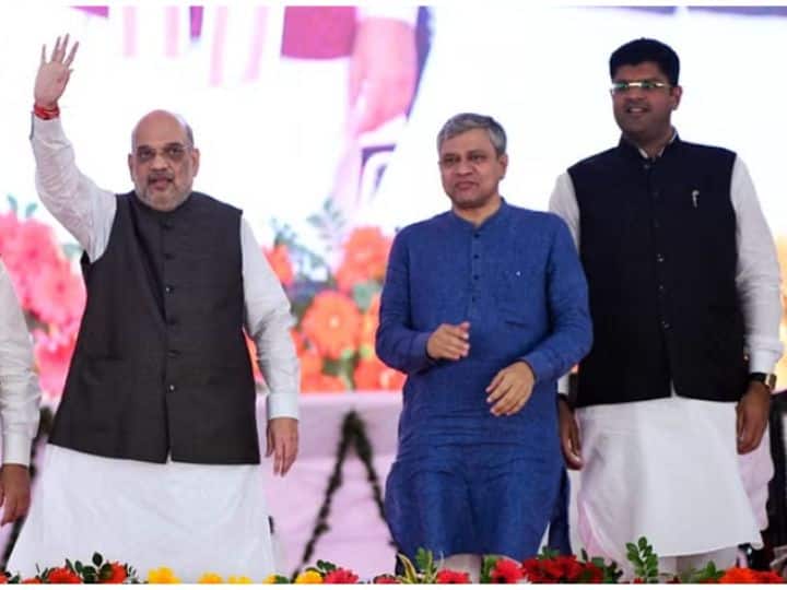 अमित शाह बोले- हरियाणा की सभी 10 सीटों पर खिलेगा कमल, चक्कर में पड़ गए दुष्यंत चौटाला! अमित शाह बोले- हरियाणा की सभी 10 सीटों पर खिलेगा कमल, चक्कर में पड़ गए दुष्यंत चौटाला!