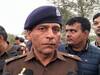 Jalaun News: पुलिस पर तड़ातड़ गोलियां चलाने लगा इनामी बदमाश, दबोचा गया, पुलिसकर्मी को भी लगी गोली