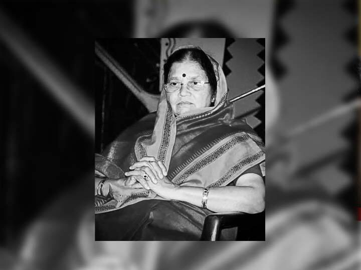 baba maharaj satarkar wife rukmini satarkar passed away at the age of 85 marathi news Navi Mumbai : ज्येष्ठ कीर्तनकार बाबा महाराज सातारकर यांच्या पत्नी माई सातारकर यांचं निधन; वयाच्या 85 व्या वर्षी घेतला अखेरचा श्वास
