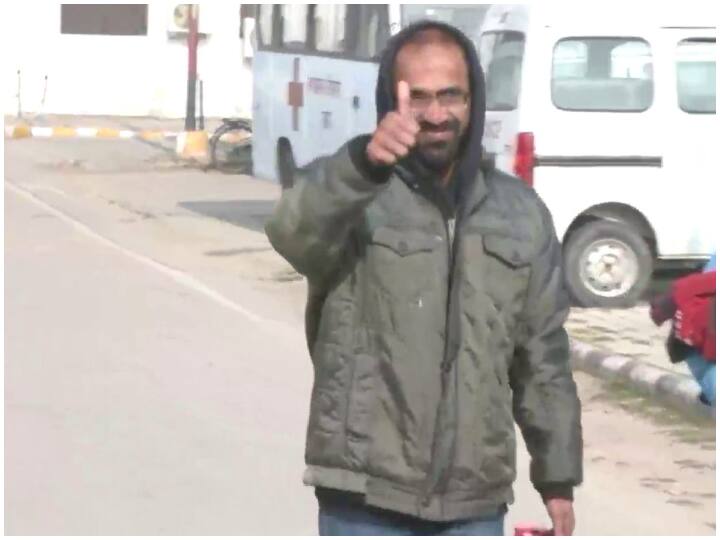 जमानत मिलने के एक महीने बाद जेल से रिहा हुए केरल के पत्रकार सिद्दीकी कप्पन, देशद्रोह का लगा था आरोप Kerala journalist Siddiqui Kappan will be released from jail today after weeks of getting bail जमानत मिलने के एक महीने बाद जेल से रिहा हुए केरल के पत्रकार सिद्दीकी कप्पन, देशद्रोह का लगा था आरोप