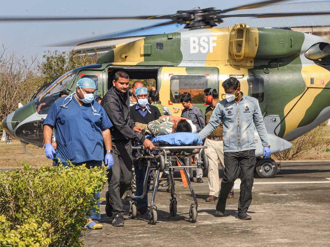 Jharkhand: Three CRPF Jawans Injured In IED Blast By Maoists, 51 Explosives Recovered Jharkhand CRPF Jawans Injured In IED Blast By Maoists West Singhbhum Explosives Recovered All Details Jharkhand: Three CRPF Jawans Injured In IED Blast By Maoists, 51 Explosives Recovered