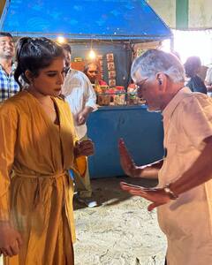 Naan Kadavul Illai: நான் கடவுள் இல்லை படத்தின் படப்பிடிப்பு தளத்தில் எடுக்கப்பட்ட எக்ஸ்க்ளூசிவ் போட்டோஸ்!