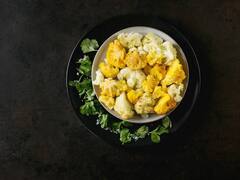 Butternut Cauliflower Coconut: बटरनट फूलगोभी नारियल की करी नहीं खाया तो क्या खाया, एक बार जरूर घर पर बनाएं