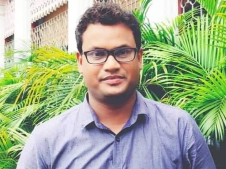 Chhattisgarh News: पत्रकार पर मेहरबान हुए विधायक विनय जायसवाल, दीवाली पर बिना मांगे थमाया चेक, और फिर... MLA Vinay Jaiswal Kindness journalist Handed Check On Diwali Without Asking Journalist Did This ANN Chhattisgarh News: पत्रकार पर मेहरबान हुए विधायक विनय जायसवाल, दीवाली पर बिना मांगे थमाया चेक, और फिर...