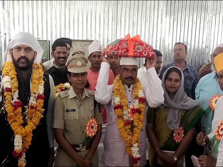 या १५ दिवसात देशभरातील विविध व्यापारी इथे आपली प्रतिष्ठान टाकून करोडोंचा व्यवसाय करतात याशिवाय १५ दिवस इथे विविध सांस्कृतिक,सामाजिक कार्यक्रम,मुशायरा,गझल,कव्वाली चे मुकाबलेही होतात